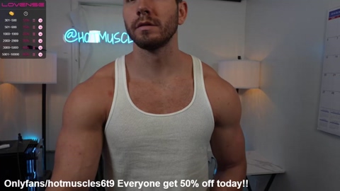 hotmuscles6t9  30-06-2022